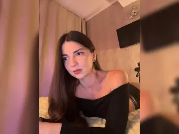 Bongacams Watch Live Sex Cams of -Saharochek-