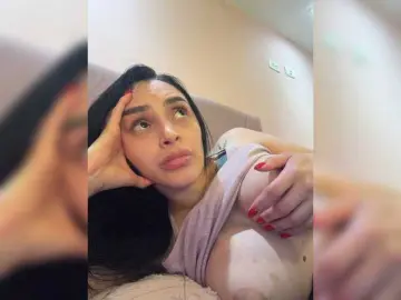 Bongacams Watch Live Sex Cams of AprilRosse