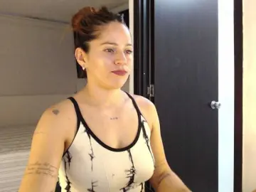 Bongacams Watch Live Sex Cams of Melanny-gil