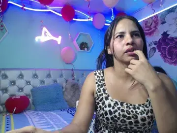 Bongacams Adult Webcams of nicol-ross19