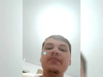 Bongacams Nude Webcam of Alicekiss0012