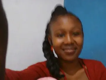 Bongacams Watch Live Sex Cams of Zinah1