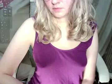 Bongacams Free Porn Cam of Vikki-Karp