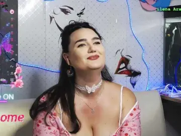 Squirt babes milf cams