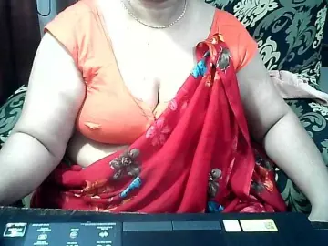 Bongacams Free Porn Cam of Indianbhabhimilf40