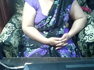 Bongacams Free Porn Cam of Indianbhabhimilf40