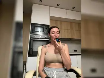Bongacams Live Porn of LunaDesire