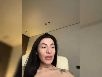 Bongacams Live Sex Cam of LunaDesire