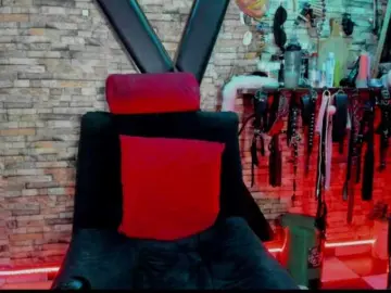 Bongacams Adult Video Chat of lukis01-luna0