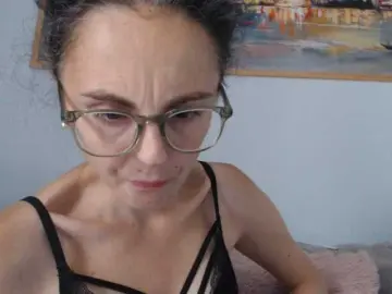 Bongacams Live Sex Cam of cleophee