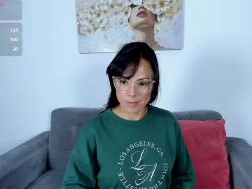 Bongacams Sex Cam of lilyboom1