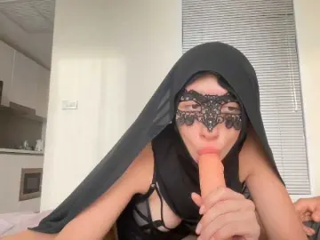 Bongacams Sex Chat of hiddenCrazySlut