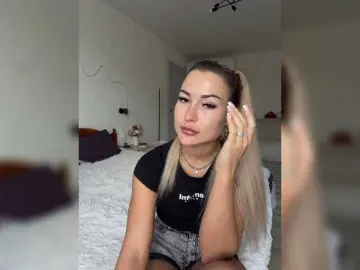 Privates for 90+ tokens milf cams