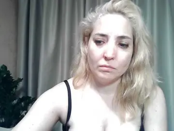 White babe milf cams