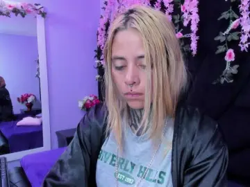 Bongacams Live Sex Cam of AnalHade