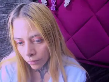 Bongacams Nude Webcam of AnalHade