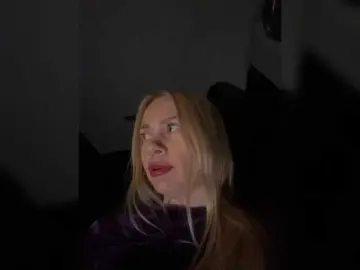 Bongacams Adult Video Chat of -SexyMilf-