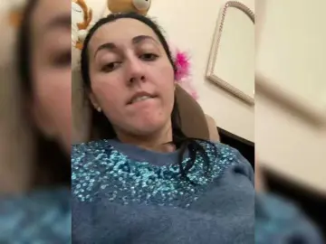 Bongacams Nude Webcam of MiaTorres