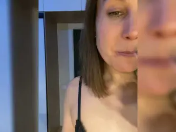 Bongacams Adult Webcam of AliceLili