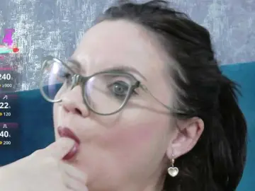 Bongacams Free Live Porn of RoxieAnne