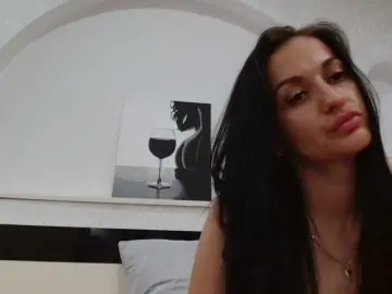 Bongacams Watch Live Sex Cams of DreamOnFire