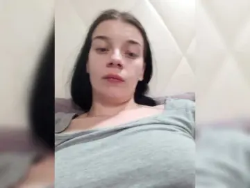 Bongacams Free Porn Cam of ShellBixAngeLL
