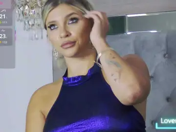 Bongacams Watch Live Sex Cams of lorehottie