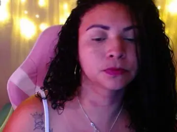 Bongacams Best live sex cam show of hornyy-cougar
