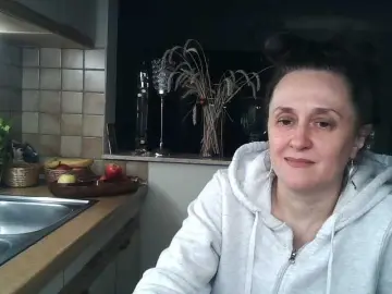 Medium tits white milf cams