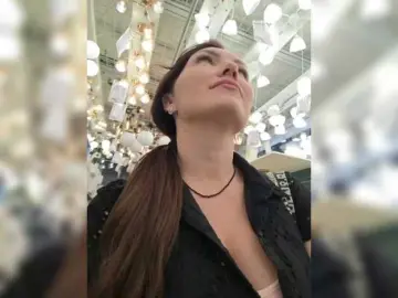 Bongacams Sex Cam of DIVORA