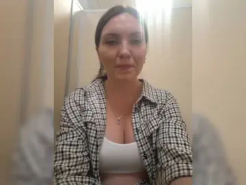 Bongacams Sex Chat of DIVORA