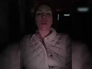 Bongacams Nude Webcam of DIVORA