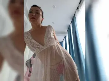 Bongacams Free Porn Cam of DIVORA