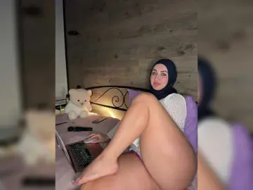 Bongacams Watch Live Sex Cams of Leyla-kavkaz