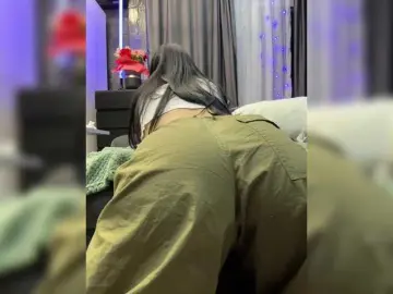 Dicksucking milf cams