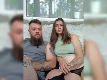 Bongacams Watch Live Sex Cams of Cherry-viking98