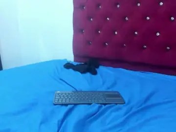 Bongacams Nude Webcam of Melody-Megann