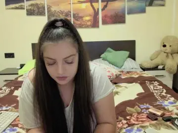 Bongacams Live Sex Cam of adellineee