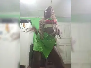 Bongacams Best Webcam of ebonytinydancer1992