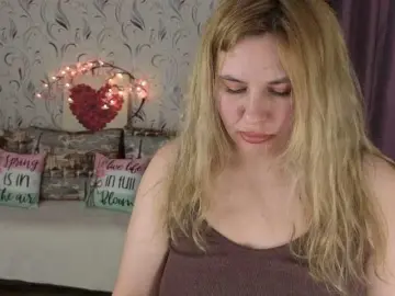 Bongacams Private Sex Chat of AvaQueen