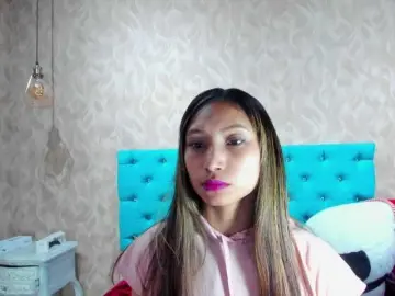 Bongacams Live Sex Cam of MadelineDollx