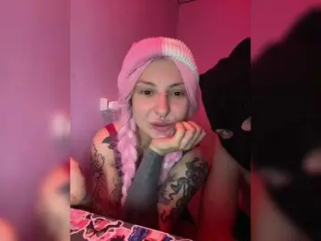 Bongacams Sex Cam of YourFantasyIsaCouple2
