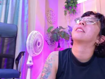 Bongacams Nude Webcam of chloe-rosse