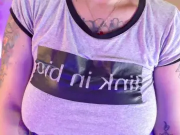 Bongacams Watch Live Sex Cams of chloe-rosse