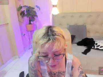Bongacams Watch Live Sex Cams of chloe-rosse
