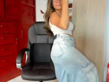 Bongacams Adult Video Chat of Isabella221