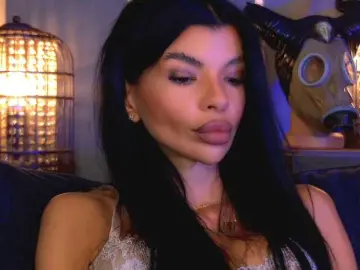 Bongacams Sex Chat of EleniaDevons