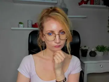 Bongacams Live Sex of CinderellaMoon