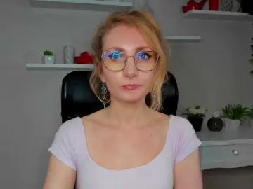 Bongacams Free Live Porn of CinderellaMoon