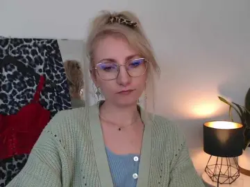 Bongacams Nude Webcam of CinderellaMoon